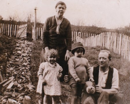 William Joseph & Louisa Emma Barnes with Mike Lucas' aunt Joyce and cousin Godfrey